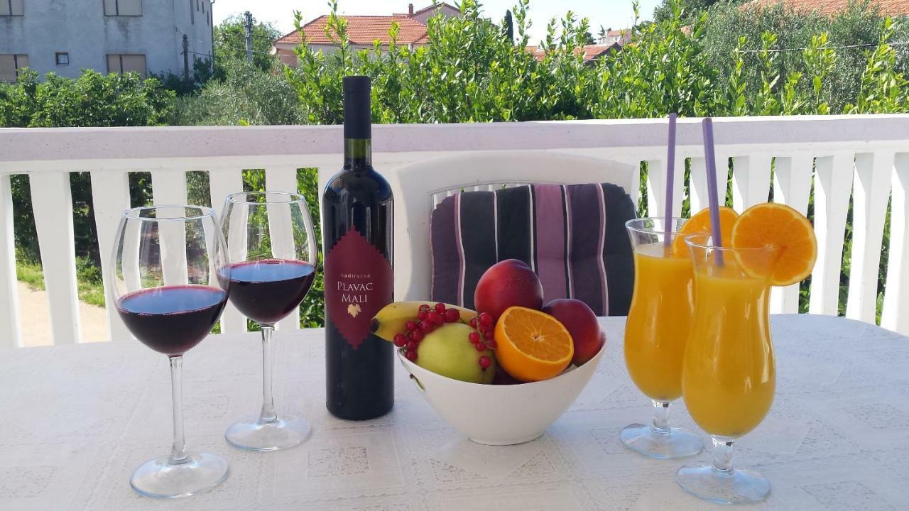 Apartments Lavanda Biograd na Moru Kültér fotó