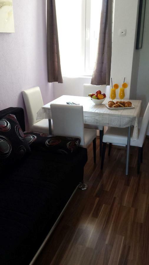 Apartments Lavanda Biograd na Moru Kültér fotó