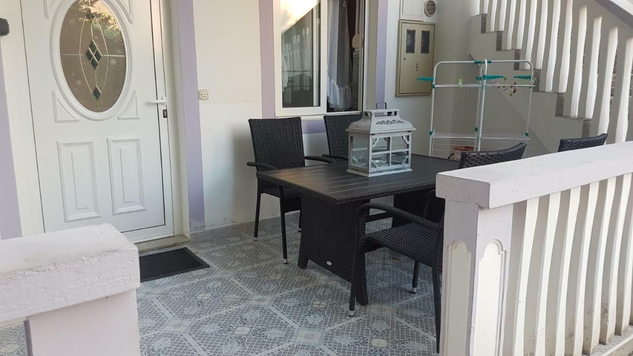 Apartments Lavanda Biograd na Moru Kültér fotó